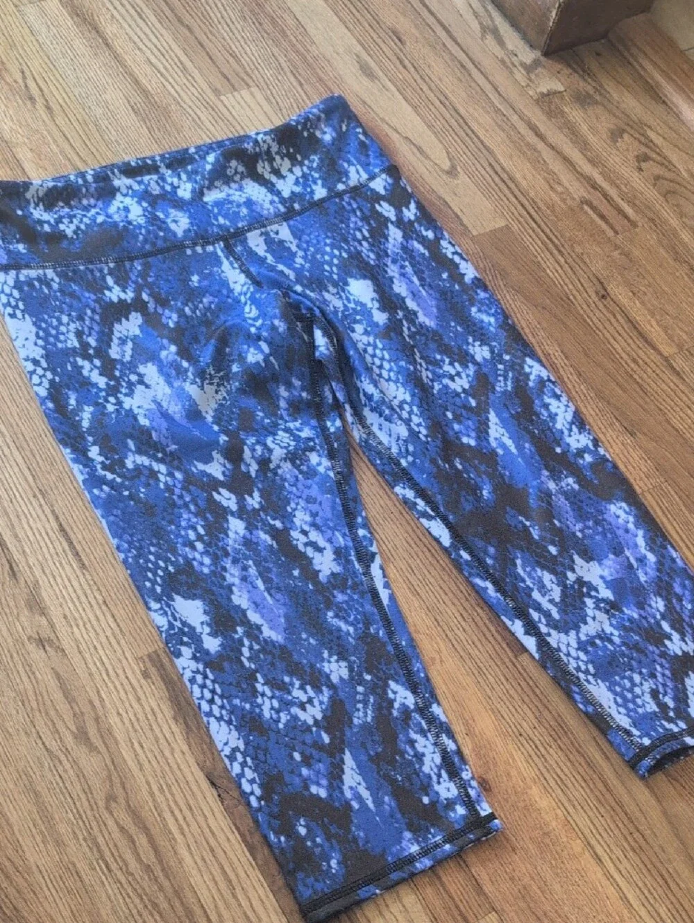 ALO Yoga Blue Black Leggings XS